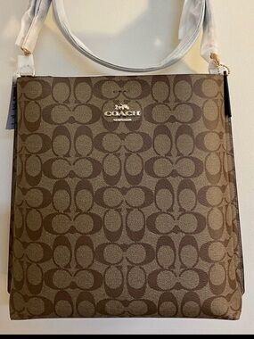 Coach tote brand new. Perfect for Mother’s Day